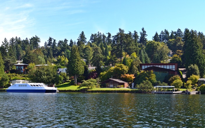 Paul Allen's place, complete with floating heli-pad